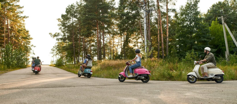 仲間とドライブ
